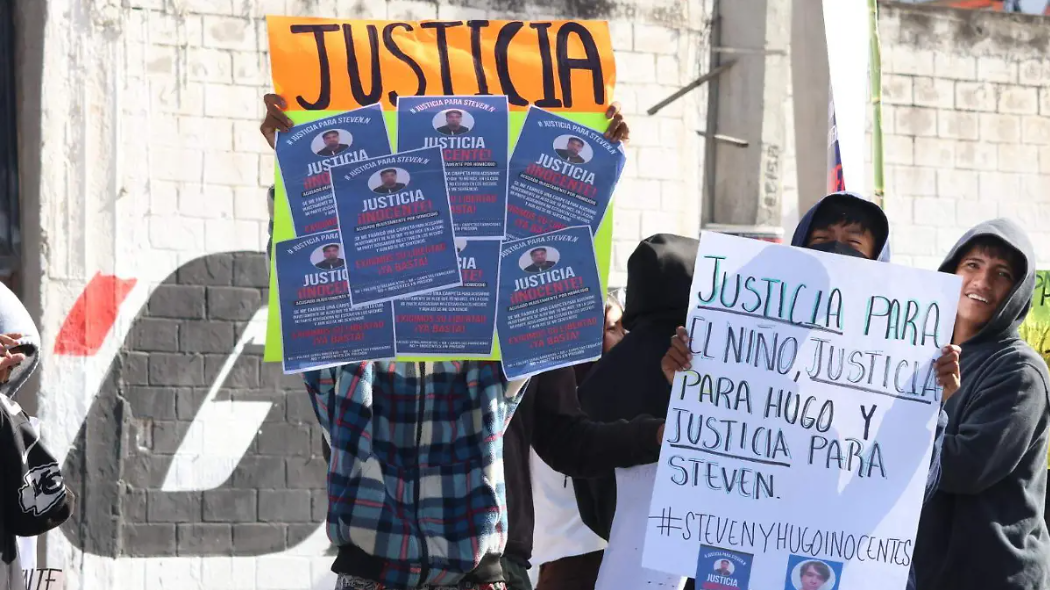 Familiares exigen liberar a Steven y Hugo tras ataque armado en Tetela; denuncian "chivos expiatorios"