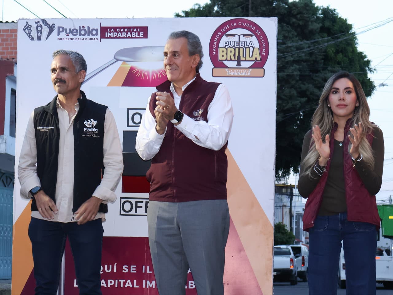 Modernizan alumbrado en Granjas del Sur con tecnología LED mediante el programa "Puebla Brilla"