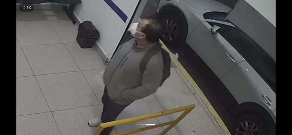 Asaltan farmacia en Granjas de San Isidro y roban vehículo de encargada en Puebla