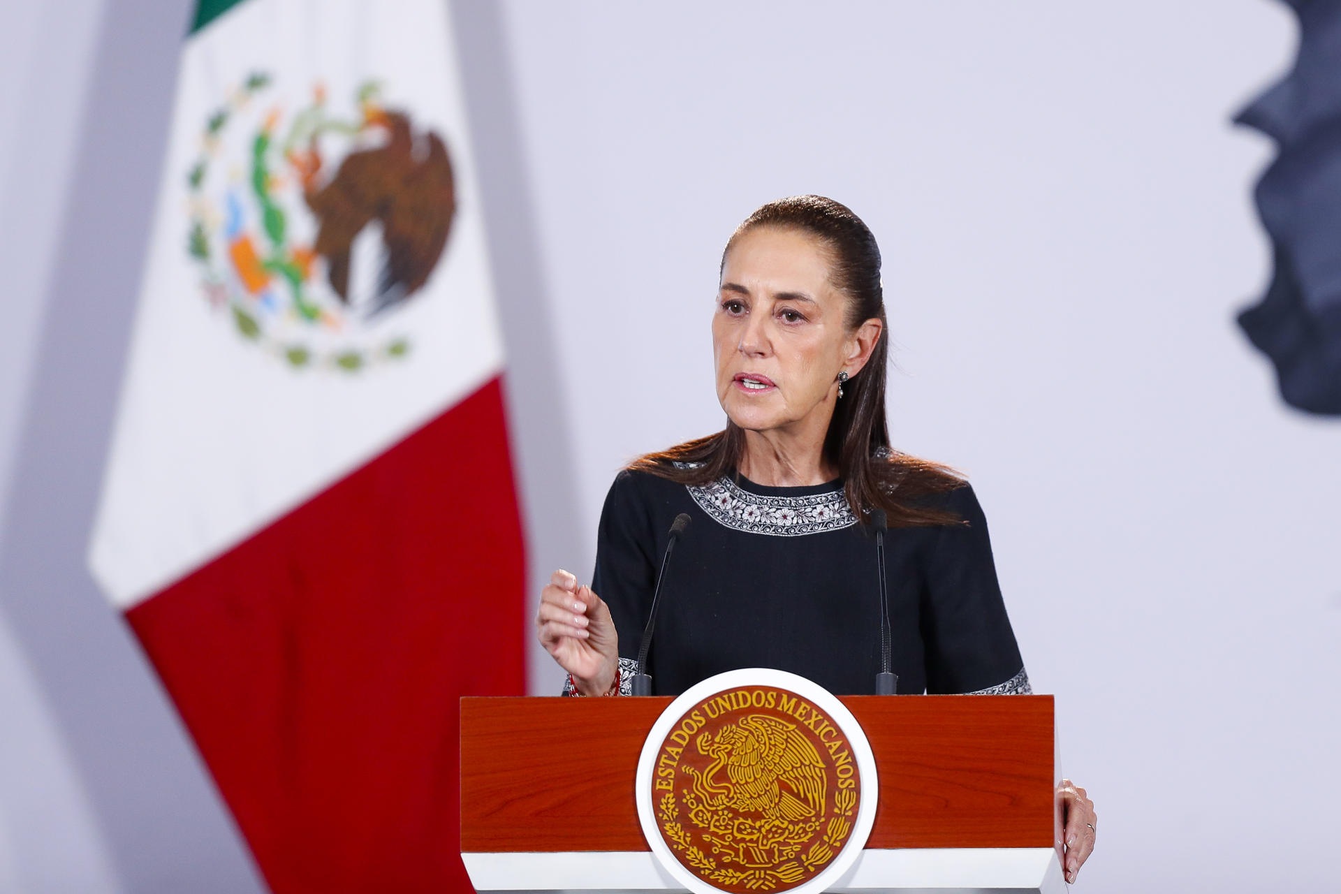 Sheinbaum anuncia hasta 13 mil mdp para mejorar el agua en Guadalajara