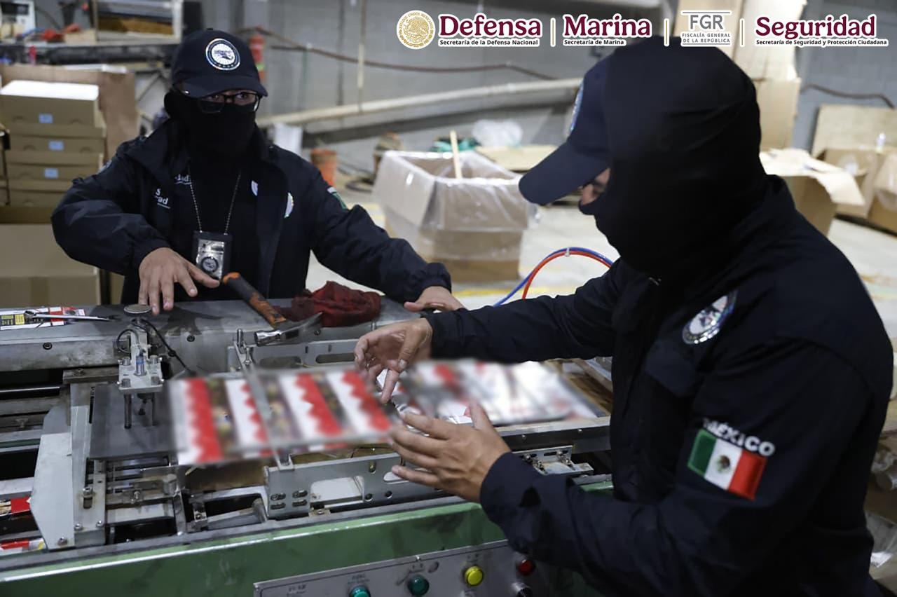 Desmantelan bodega de cigarros ilegales en Huixquilucan; aseguran 60 toneladas