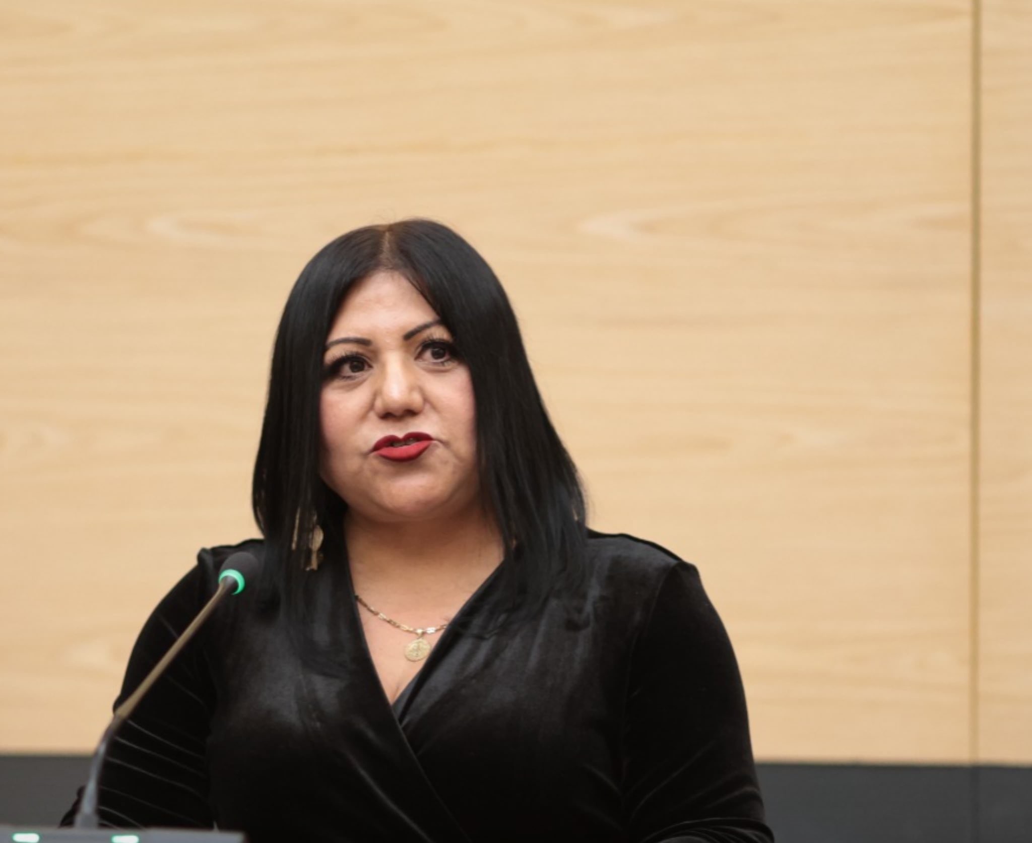 Camioneta de la diputada Araceli Celestino choca contra motocicleta en Tehuacán; dos menores quedan heridos