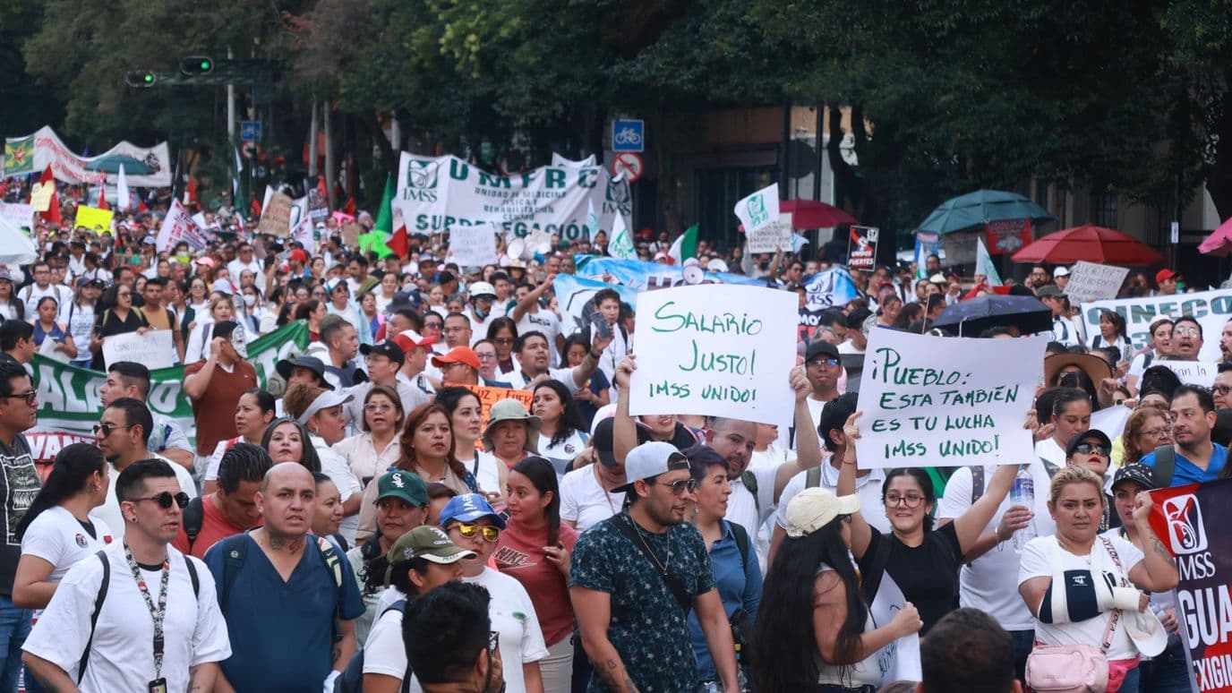 Trabajadores del IMSS convocan a megamarcha el 21 de octubre; exigen aumento salarial del 10%