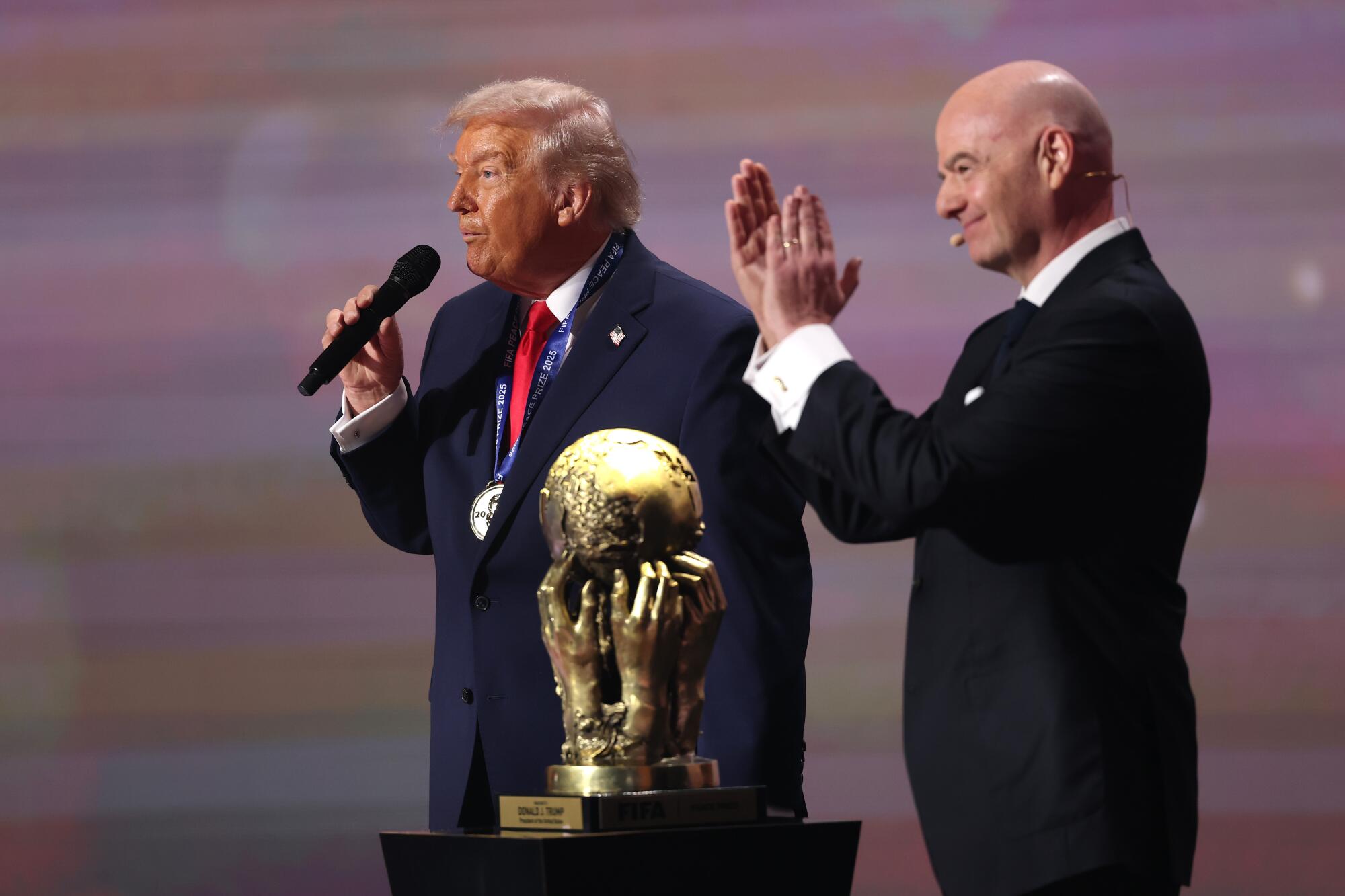 Trump respalda a Gianni Infantino en medio de la crisis de la FIFA; amenaza a miembros en contra: “Cometerían un gran error”