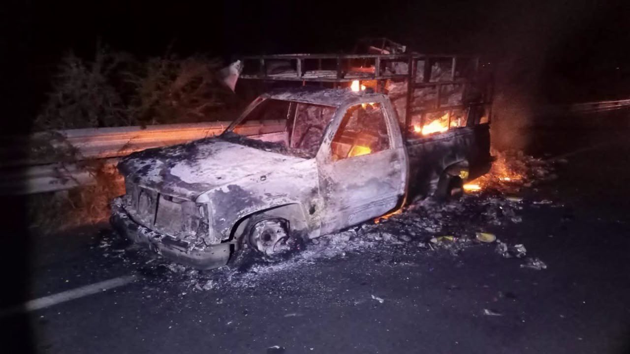 Queman vivo a un hombre tras acusarlo de robar llantas usadas en Cohuecan, Puebla