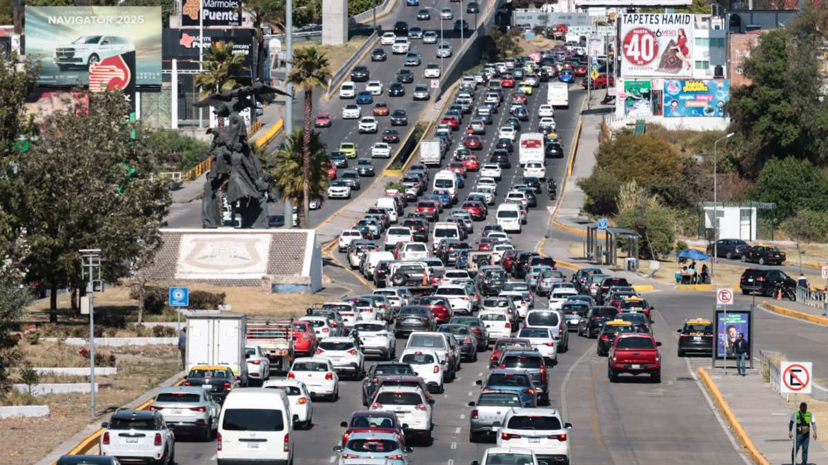El tráfico en Puebla nos cuesta 7 mil pesos y 6 días enteros tirados a la basura al año: IMCO
