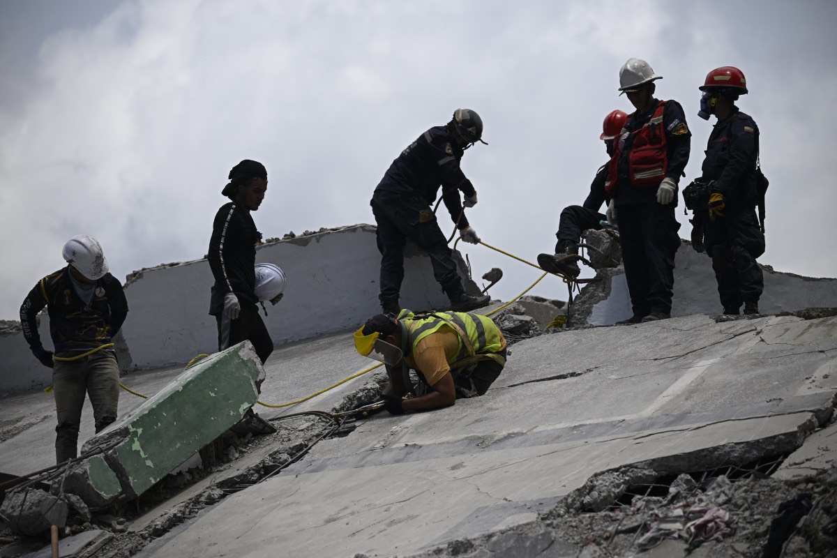 Sube a casi 4,500 la cifra de muertos por sismos en Venezuela; mantienen búsqueda de sobrevivientes