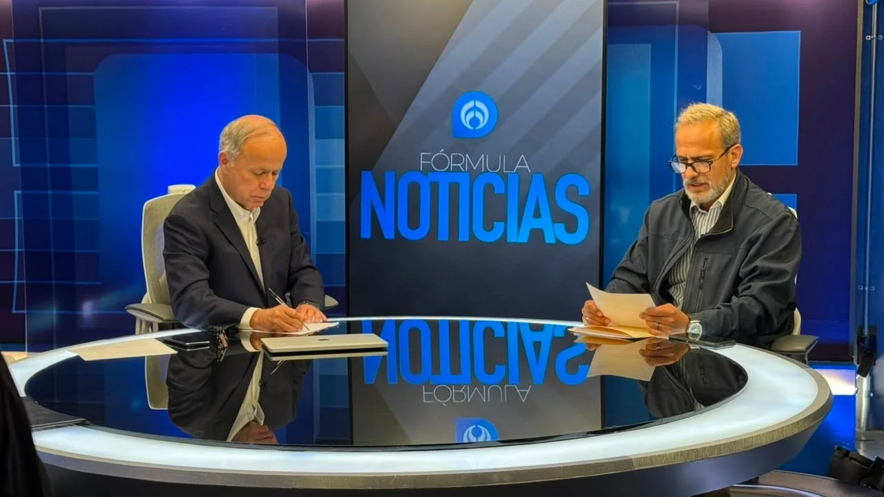 Israel Vallarta confronta a Ciro Gómez Leyva en vivo y advierte demanda tras ser llamado secuestrador
