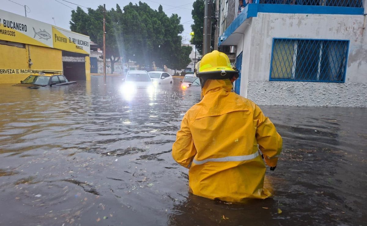 Tormenta de 60 milímetros dejó una persona muerta, 18 familias evacuadas e inundaciones graves en Puebla