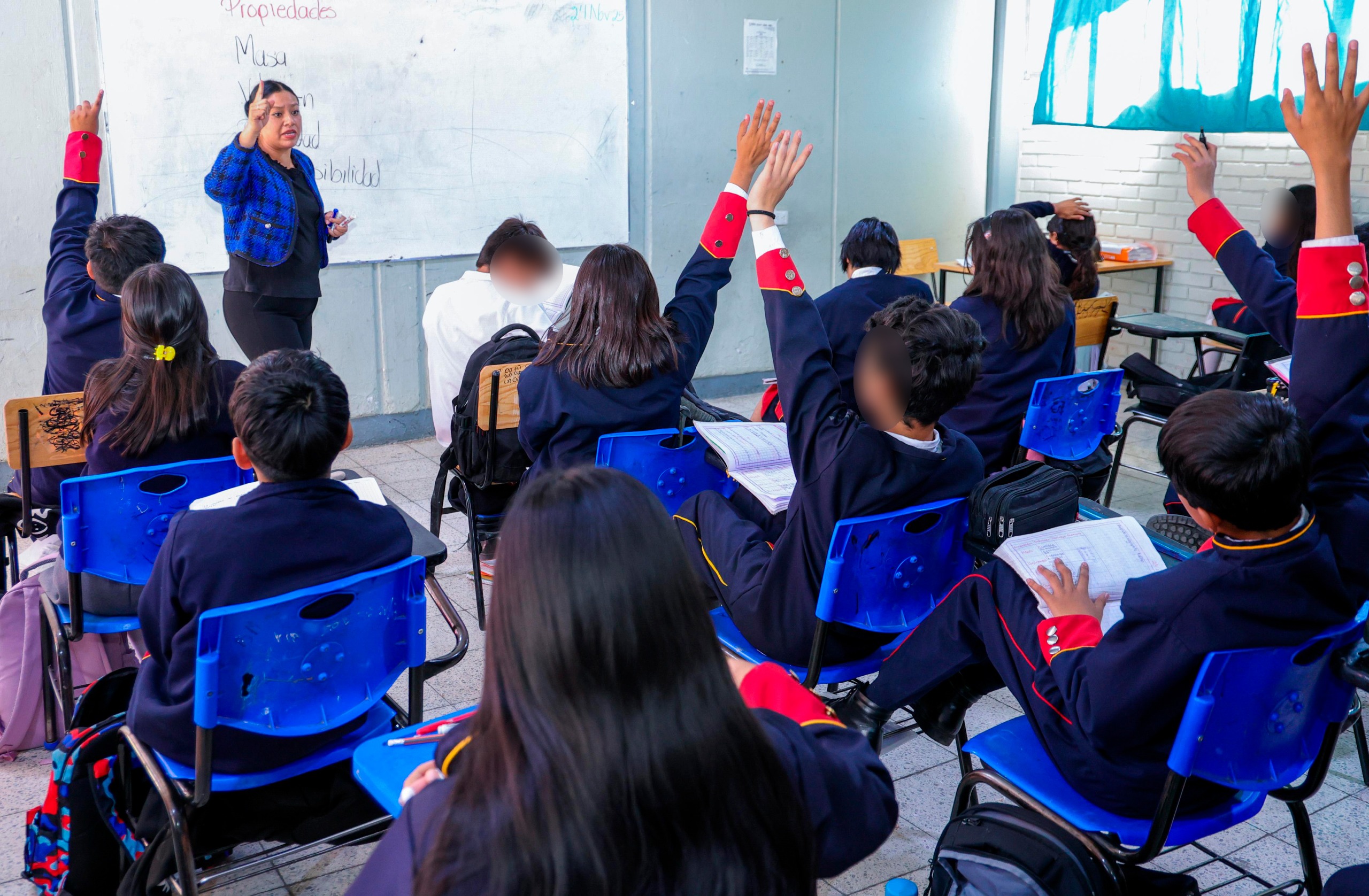 Regreso a clases masivo: 28 millones de alumnos estrenan el "ABC de las emociones" y becas universales