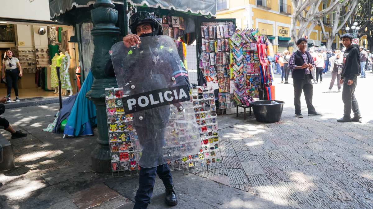 Franco Rodríguez reporta 7 mil acciones contra el ambulantaje en accesos a nosocomios y planteles