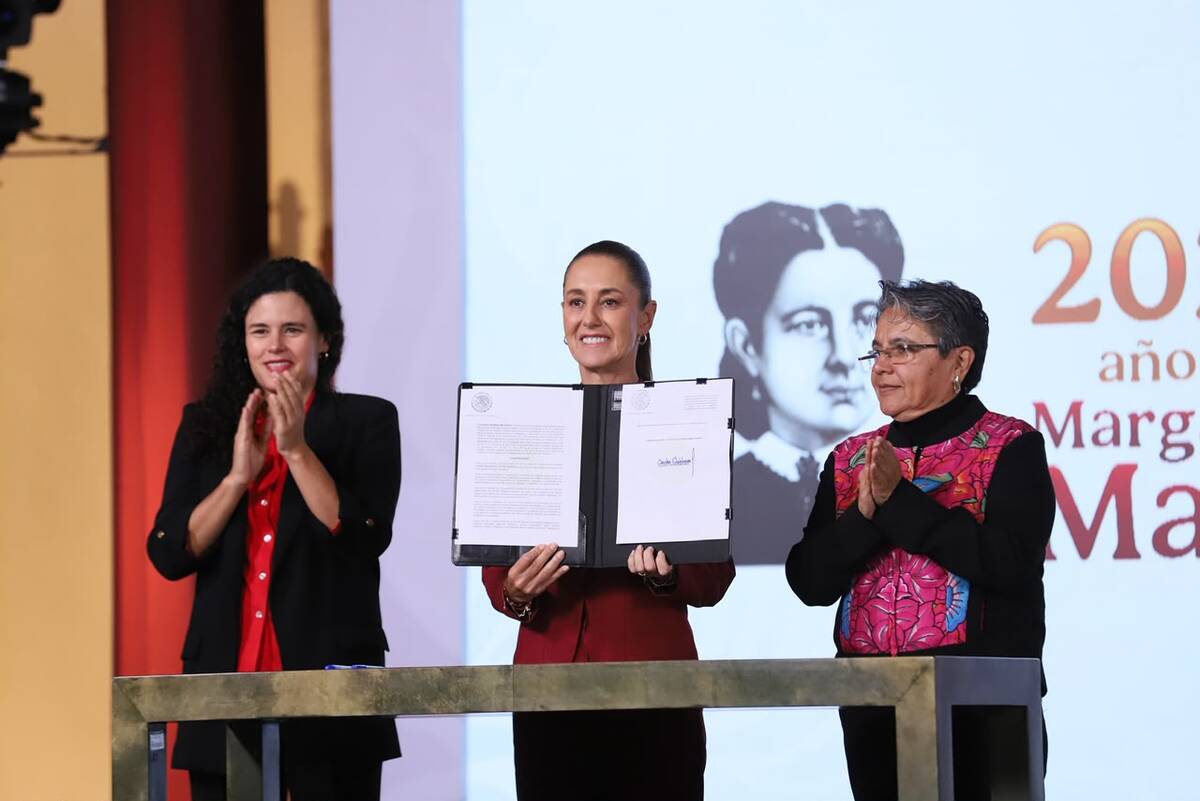 Claudia Sheinbaum firma decreto de transparencia digital; busca reforzar el acceso a la información pública