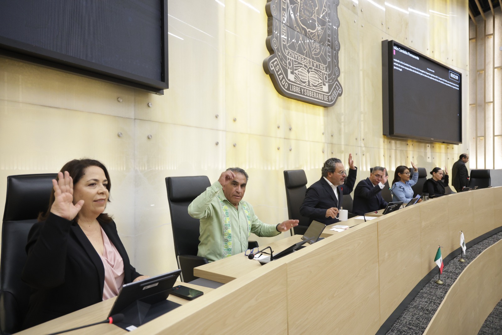 Congreso de Puebla entra en receso; dejan iniciativas pendientes y nombran Comisión Permanente