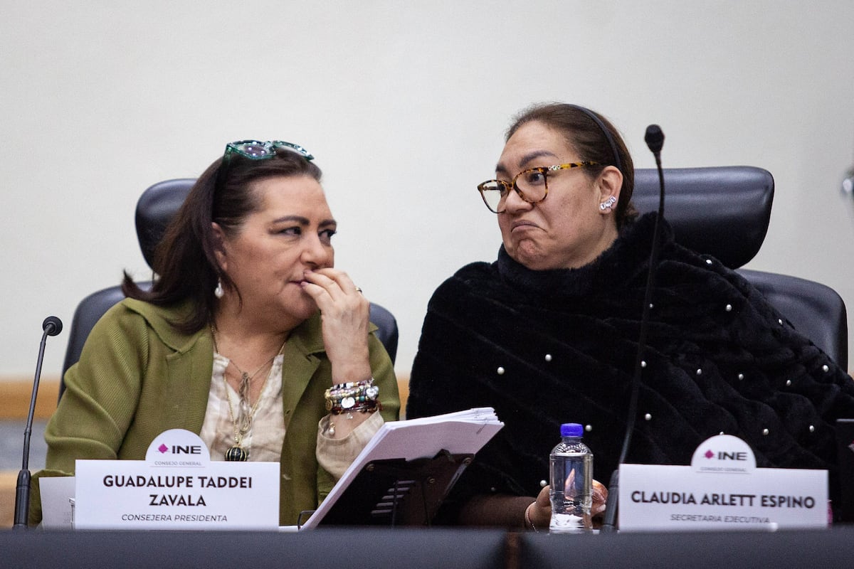 Renuncia la secretaria ejecutiva del INE, Claudia Arlett Espino, a un día del inicio del proceso electoral 2026-2027