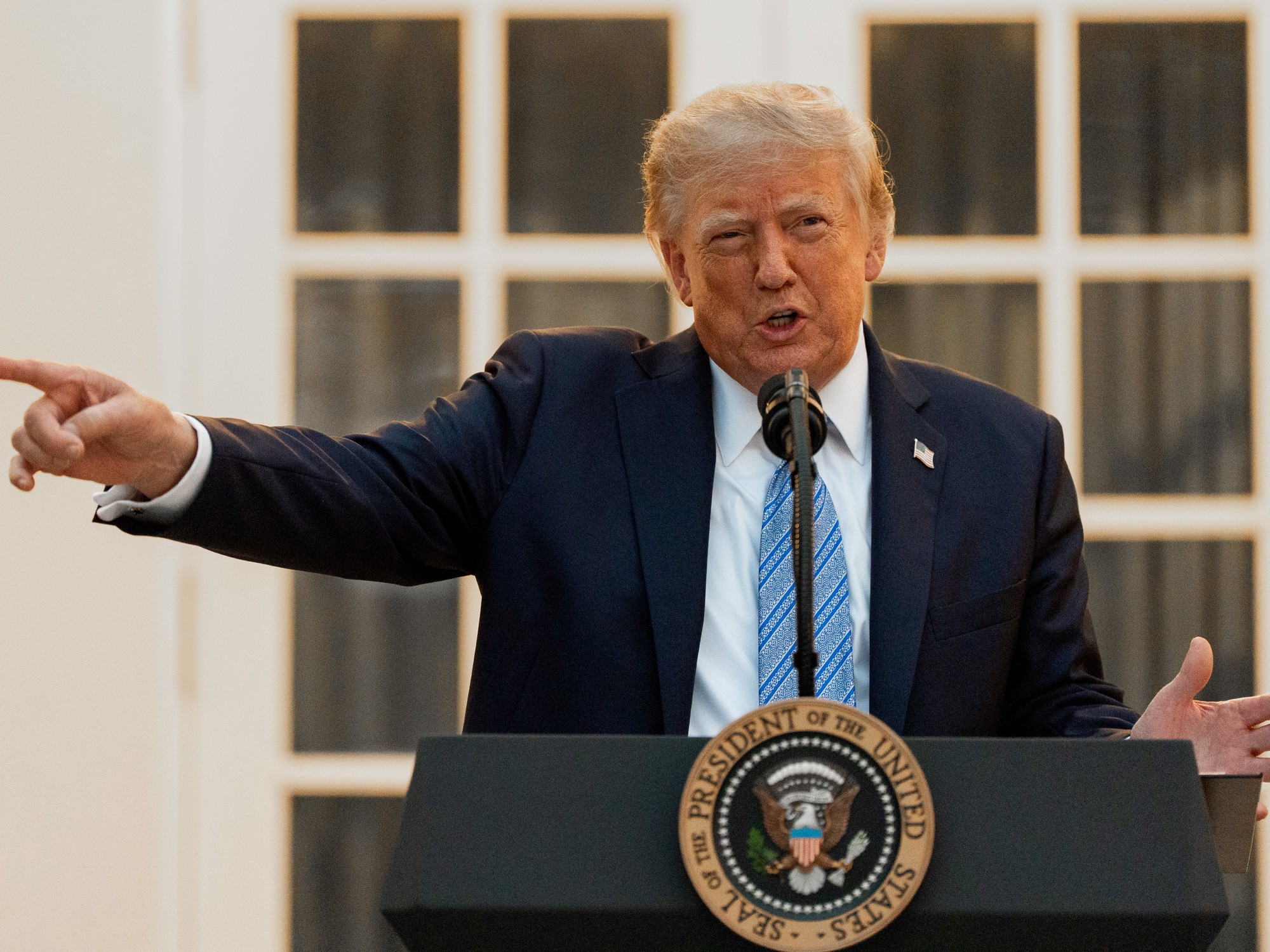 Trump anuncia acuerdo con Dinamarca para ampliar presencia militar de Estados Unidos en Groenlandia