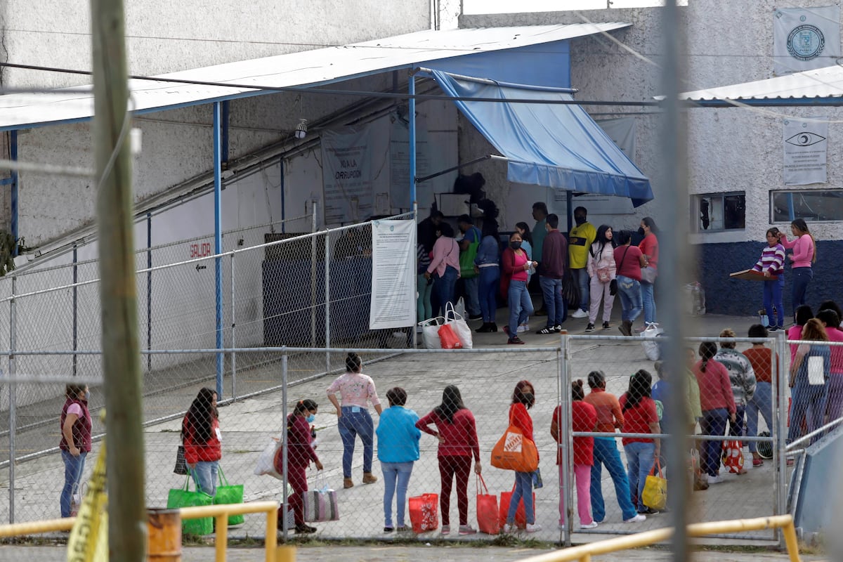 SSP evalúa asumir el control de 11 penales municipales en Puebla tras reprobar ante la CNDH