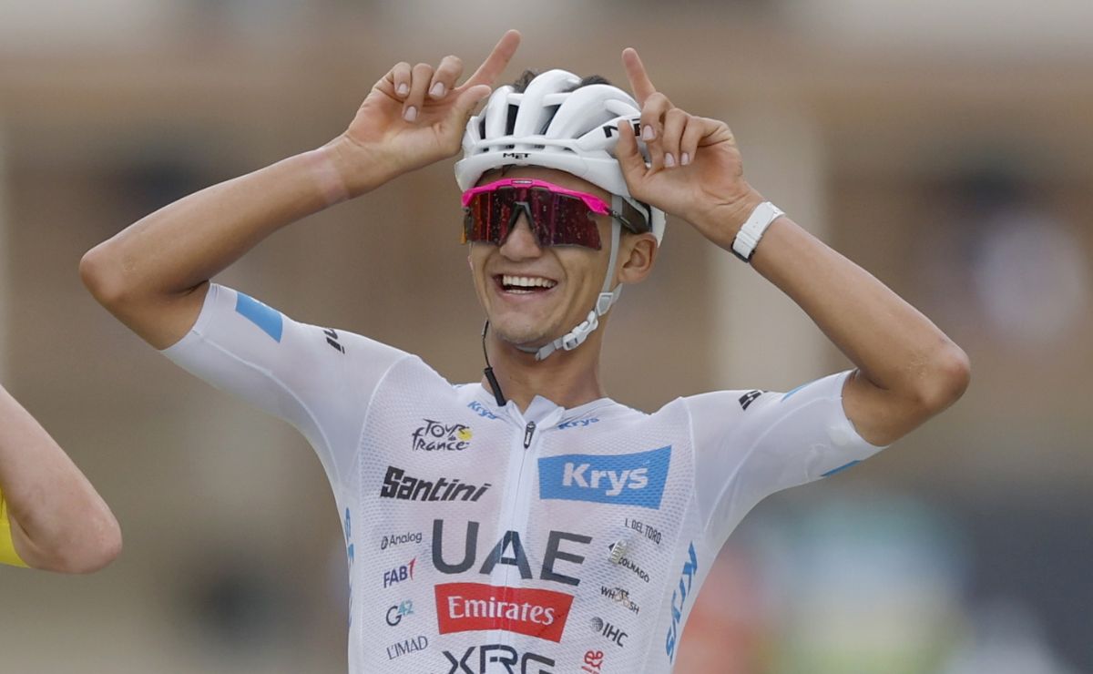 Isaac del Toro hace historia: primer mexicano en 39 años que conquista el maillot blanco del Tour de Francia