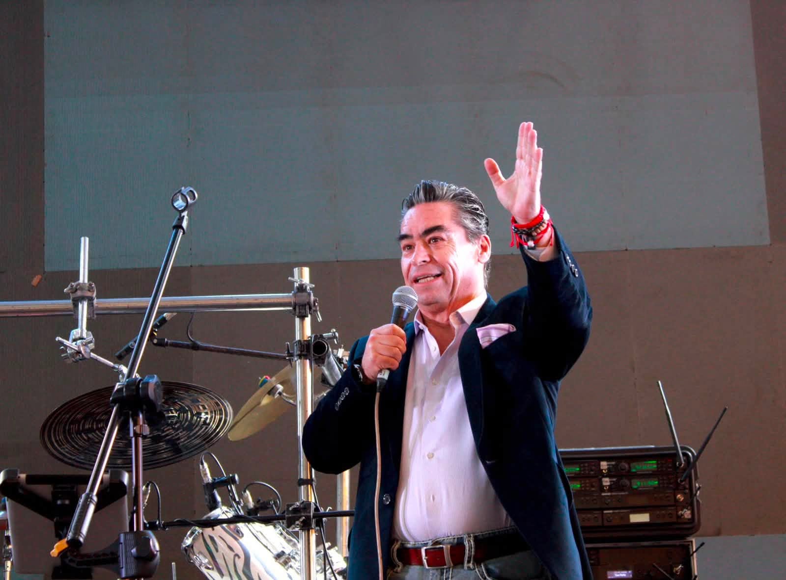 Sale Rafael Moreno Valle Buitrón de la Comisión Estatal de Vivienda; nombran a Israel Cuapio como encargado de despacho
