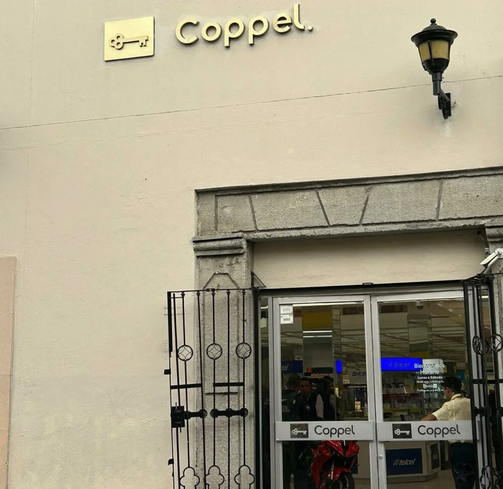 Detienen a cuatro tras asaltar un Coppel en el Centro de Puebla; cayeron en la China Poblana luego de una persecución