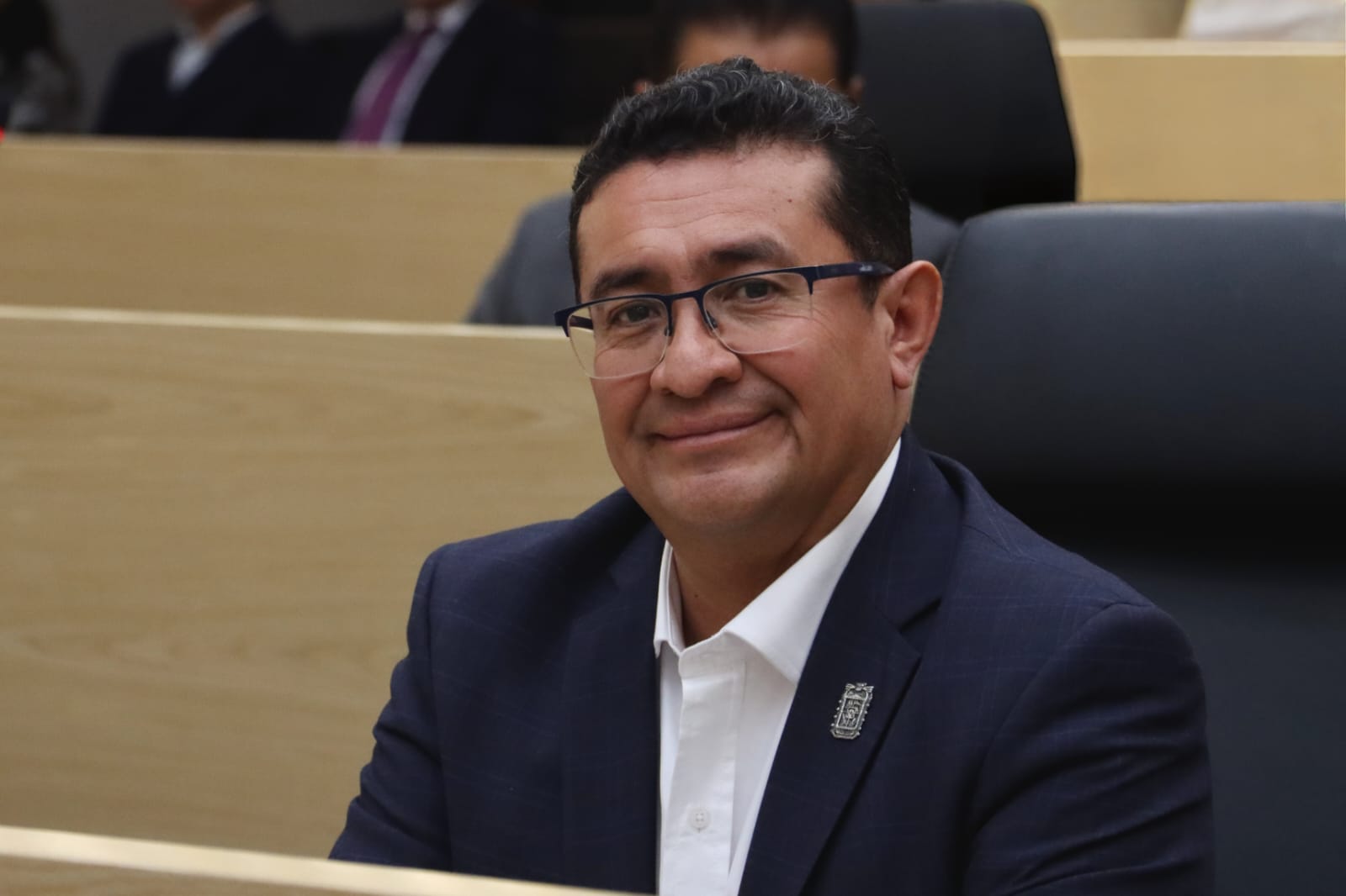 No se descarta Pável Gaspar para 2027 y exige licencias a morenistas que busquen cargos