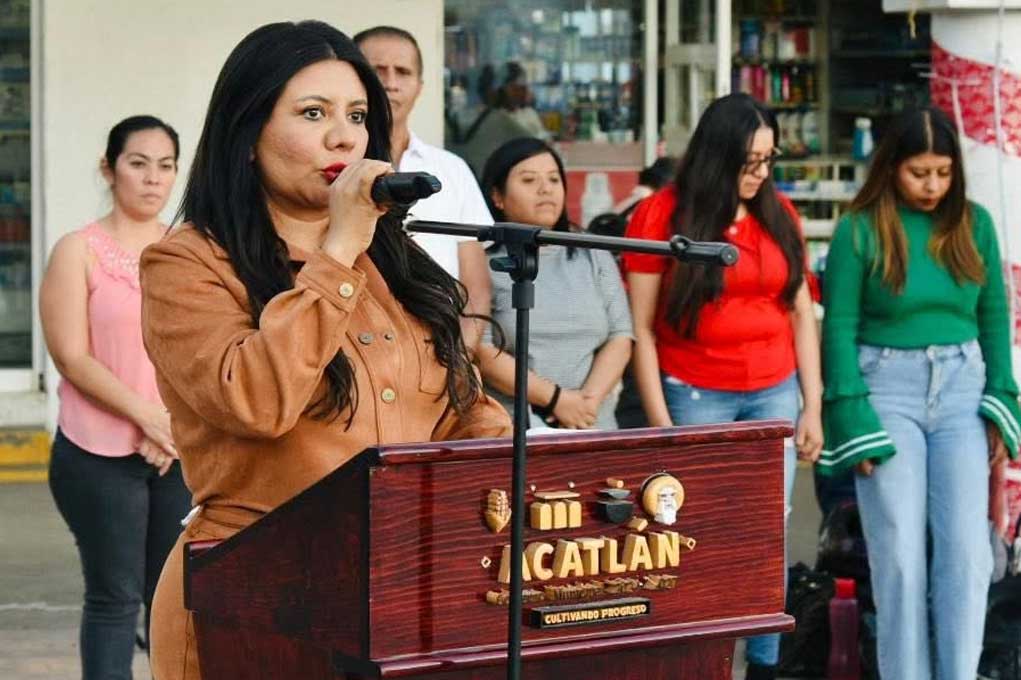 Renuncian la alcaldesa Guadalupe Bárcenas y 8 ediles a un día de su comparecencia ante el Congreso
