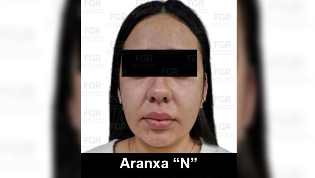 Vinculan a proceso a mujer detenida con 590 cigarrillos de marihuana en aeropuerto de Monterrey