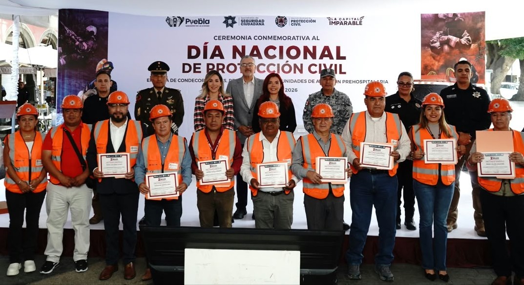 Refuerzan la atención médica de urgencia en Puebla con nuevas ambulancias en el Día de Protección Civil