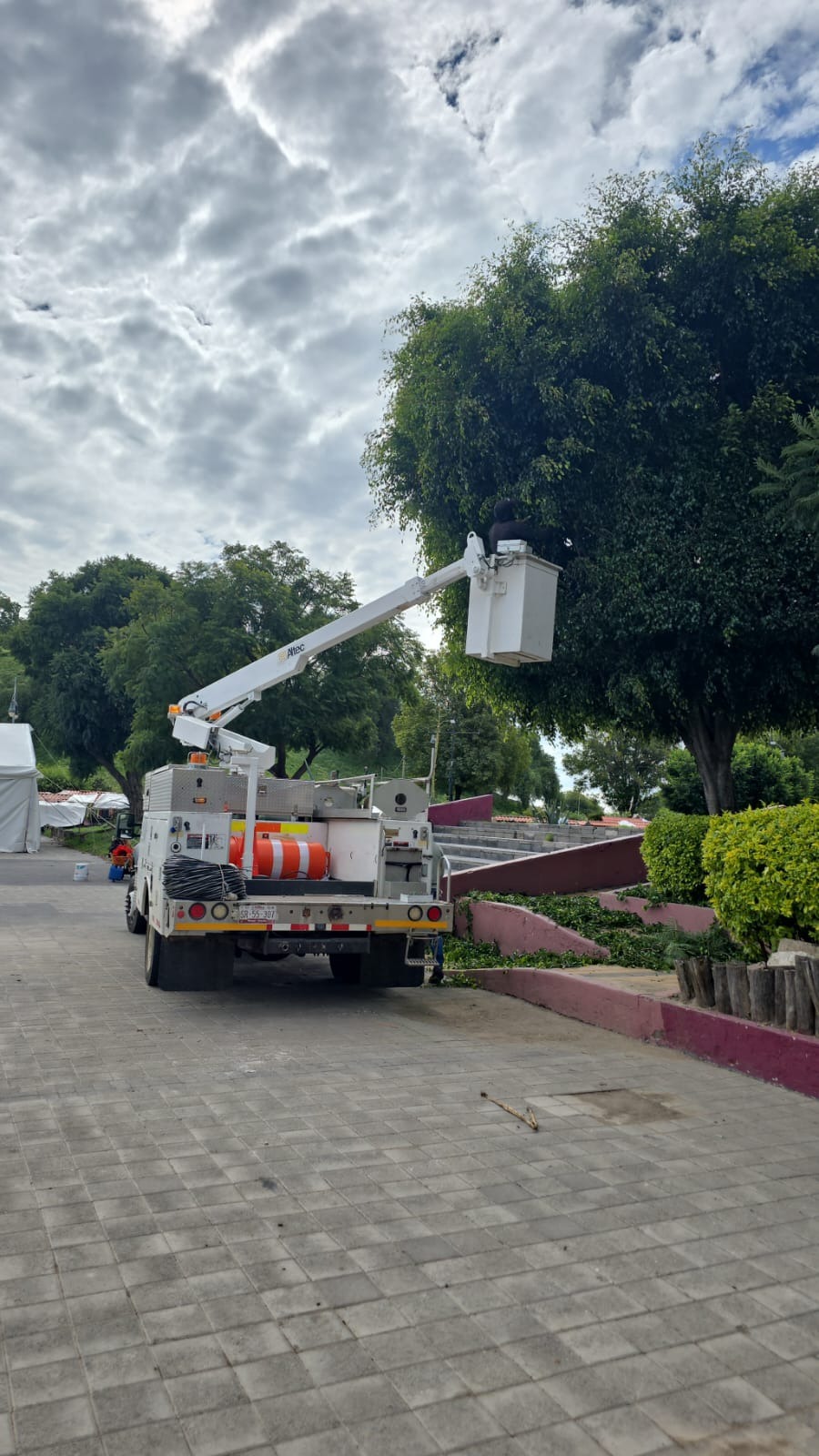San Pedro Cholula realiza 176 acciones de alumbrado público y mantenimiento urbano