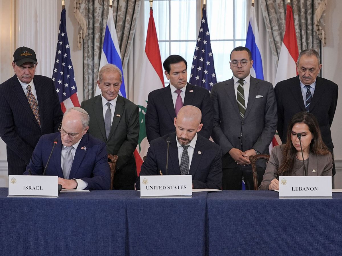 Israel y Líbano firman acuerdo marco de paz; Hezbolá rechaza el pacto mediado por Estados Unidos