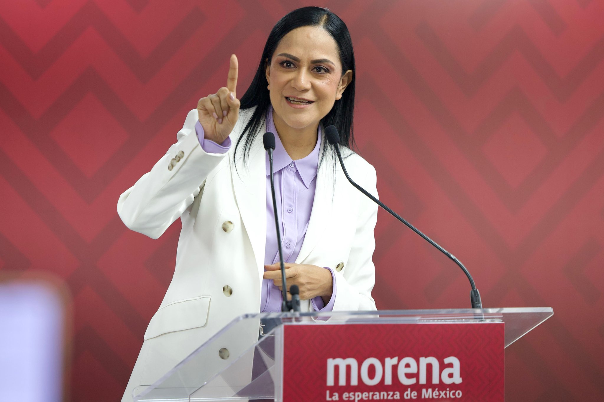 Ariadna Montiel advierte suspensión de derechos políticos a Nay Salvatori y Grace Palomares tras comentarios polémicos
