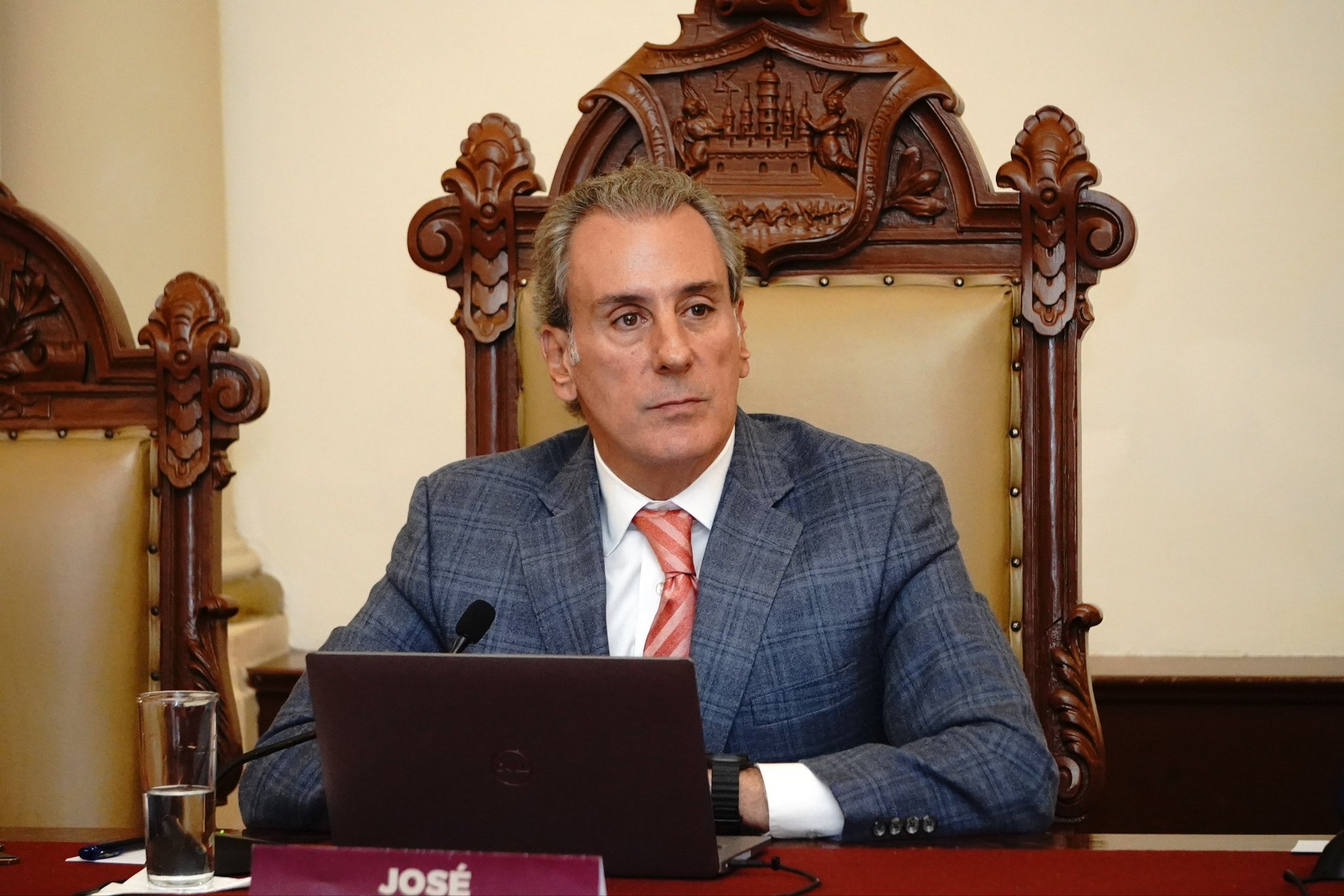Pepe Chedraui respalda la municipalización de Totimehuacán: “De que se puede, se puede”; alista reunión con el Congreso