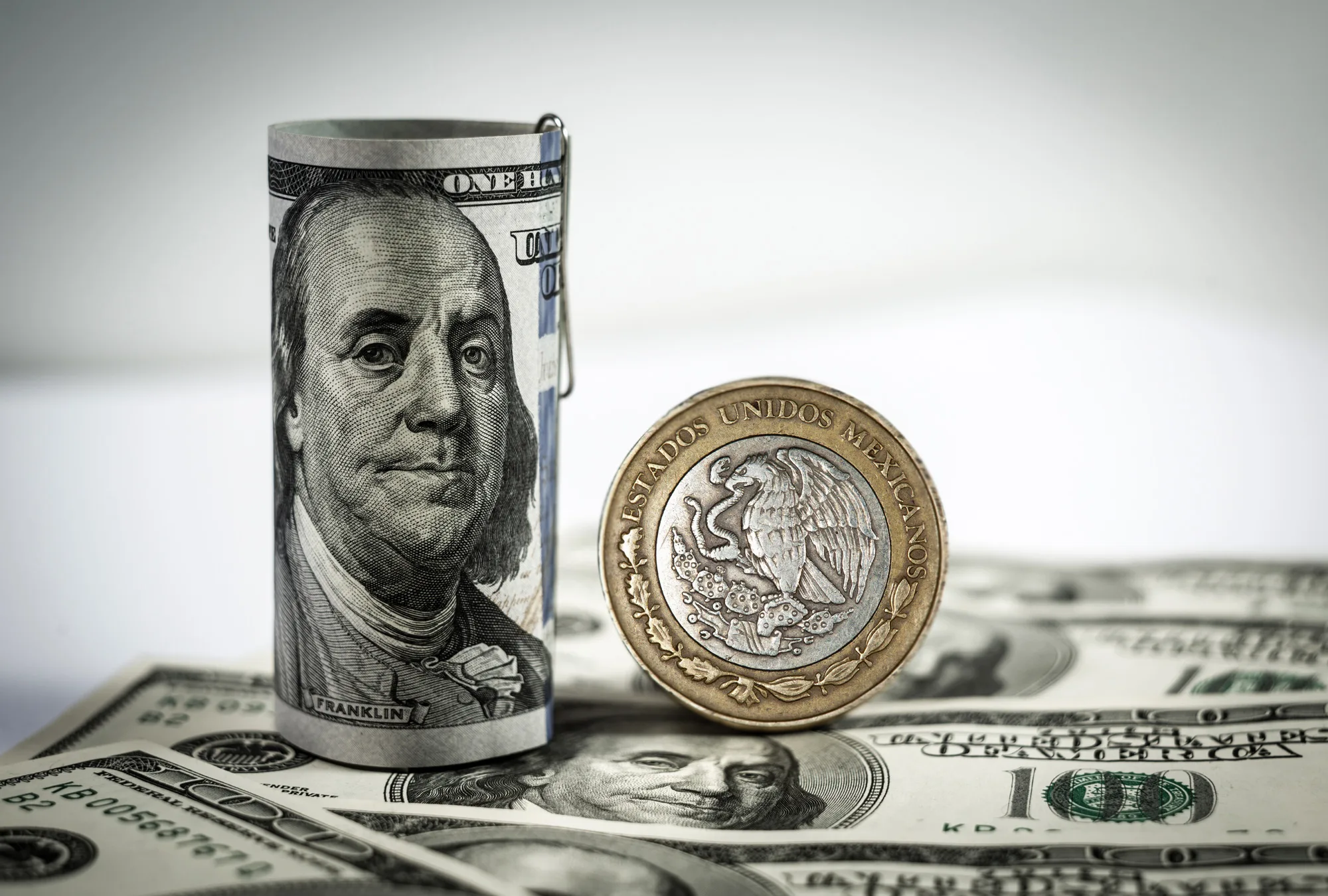Peso mexicano: ¿por qué se fortalece frente al dólar en 2026?