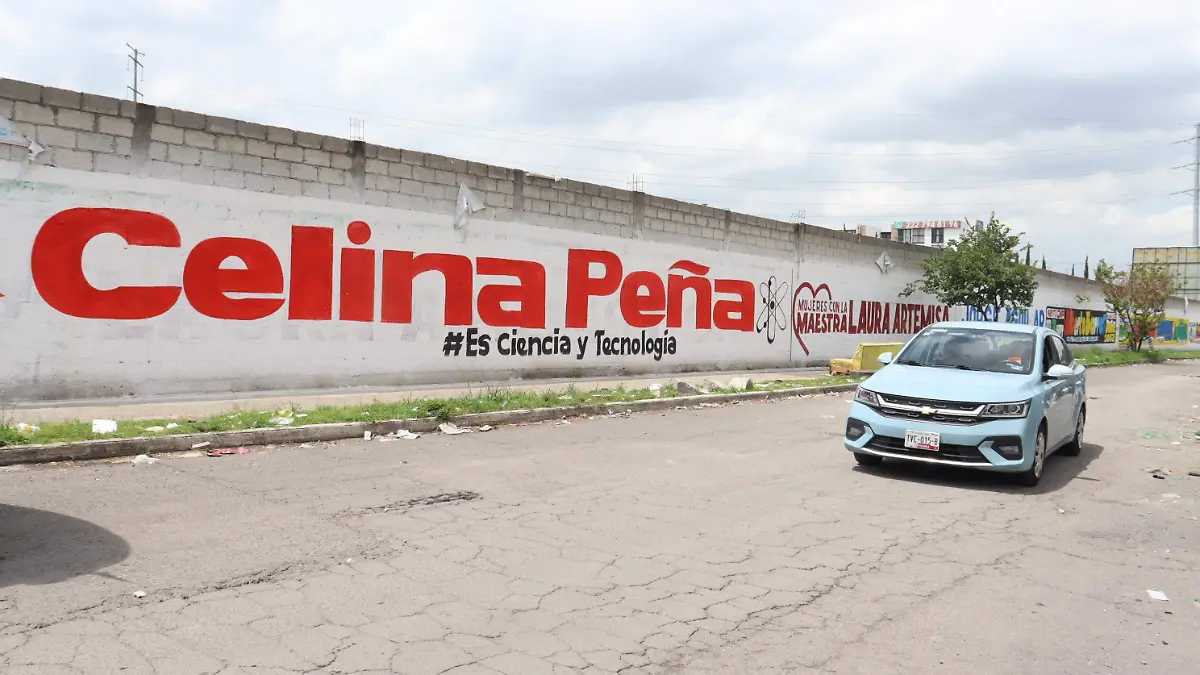 Pinta de bardas de aspirantes en Puebla no viola la ley electoral porque no usan el nombre del partido; según Agustín Guerrero