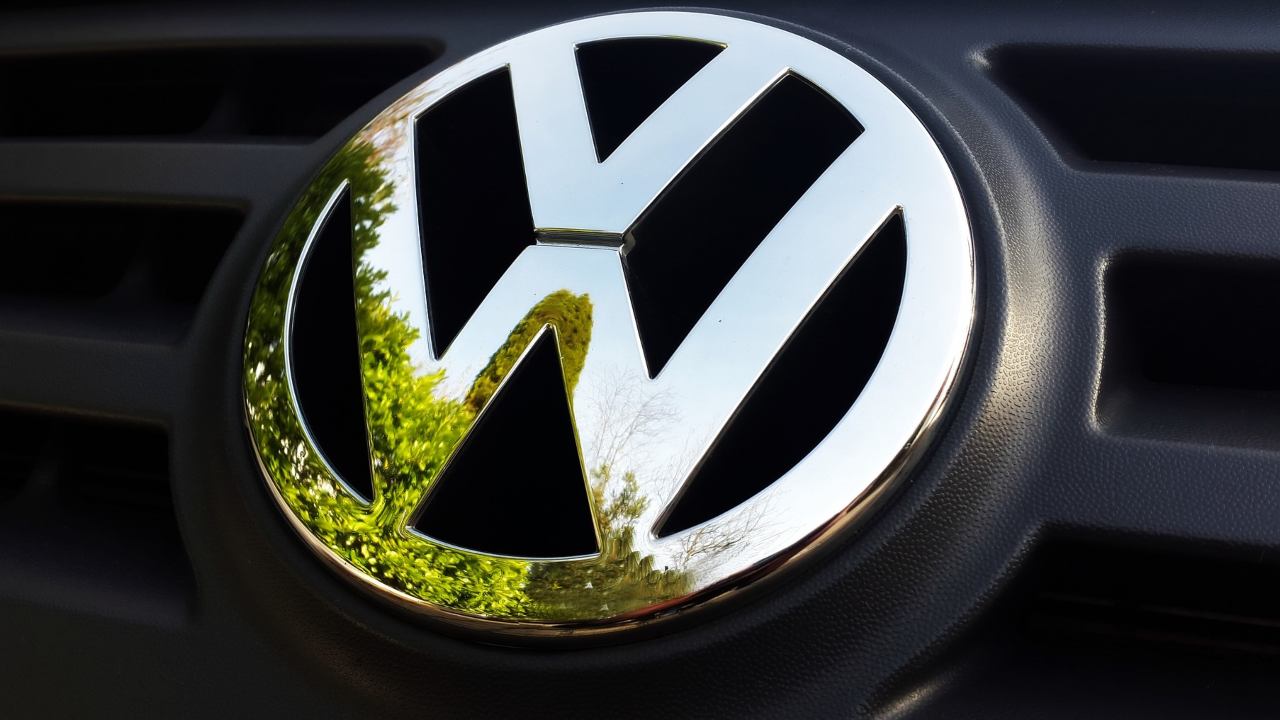 Rechazan sindicalizados de VW incremento del 10.59%