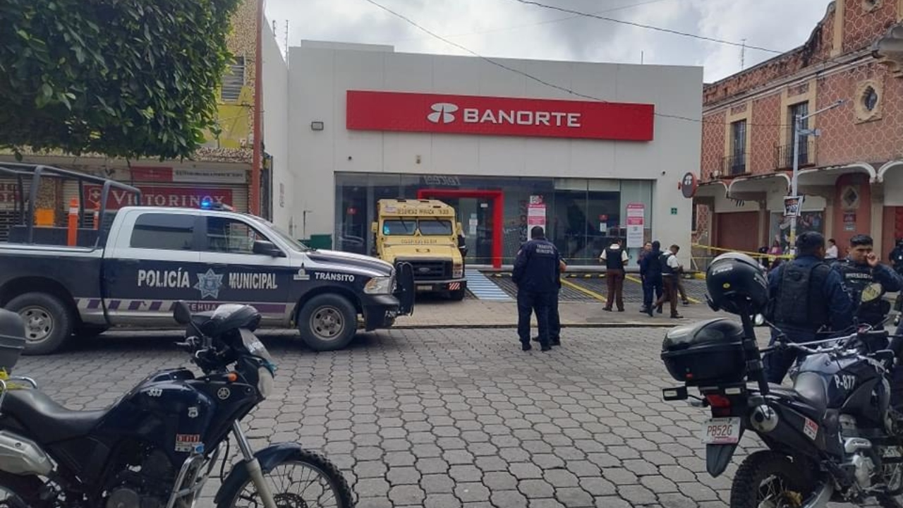 Custodio de Cometra dispara a cuentahabiente en Tehuacán