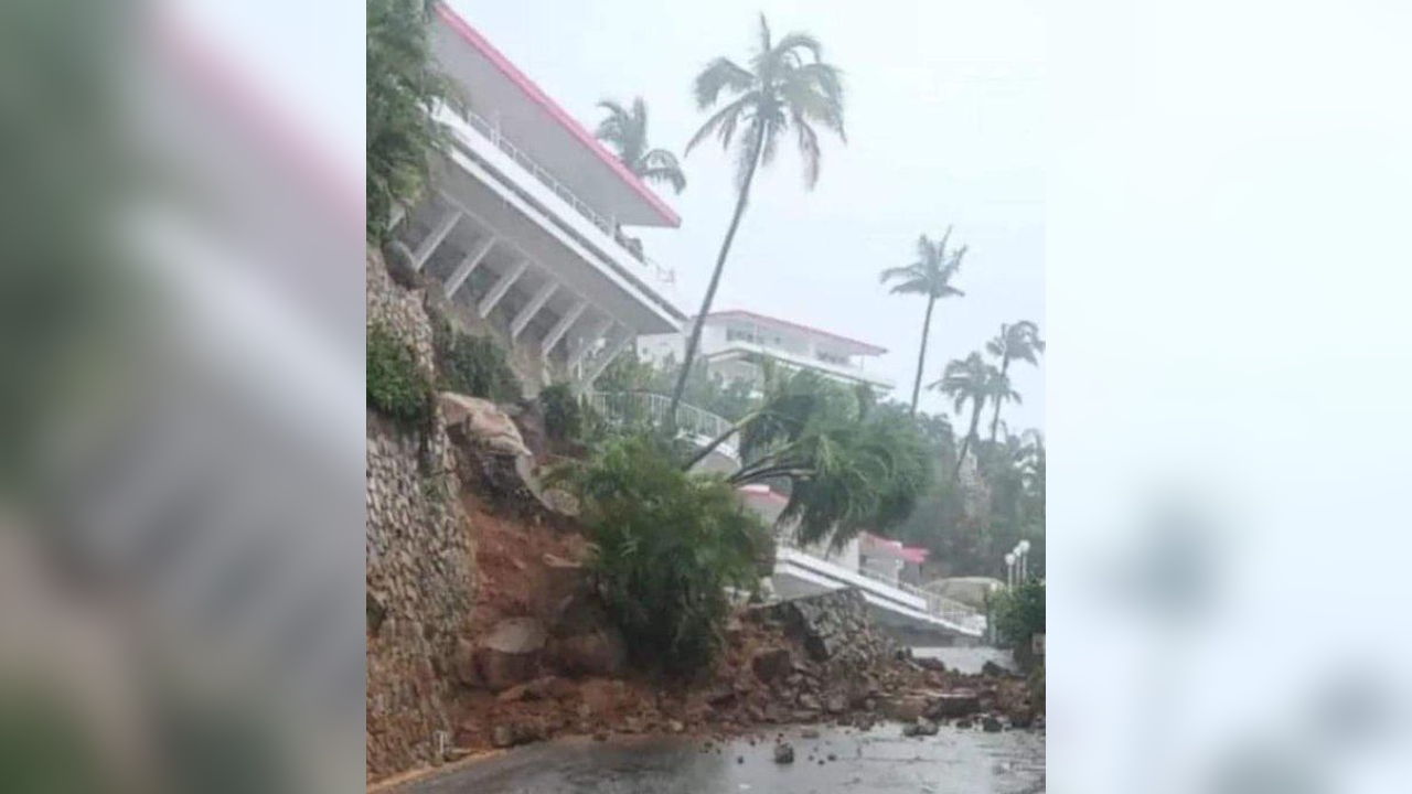 Huracán John provoca desplome del muro en hotel Las Brisas