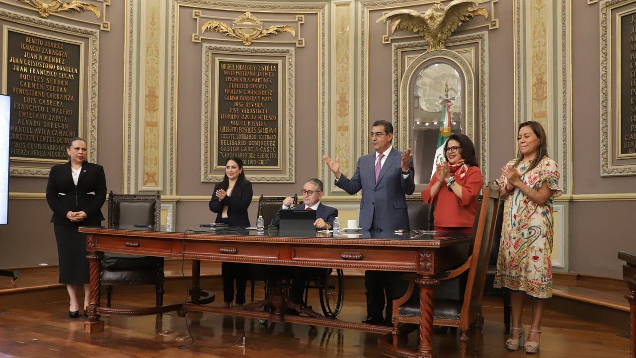 Congreso estatal, la fuerza que da vida a la democracia poblana: Sergio Salomón