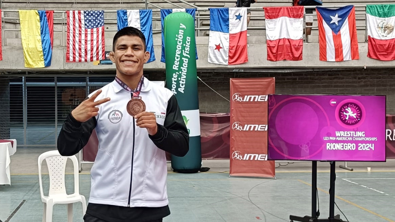 Atleta BUAP va a Mundial de Lucha Olímpica