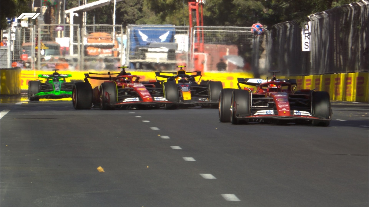 ¡Drama en Bakú! Choca Sáinz a “Checo” en F1