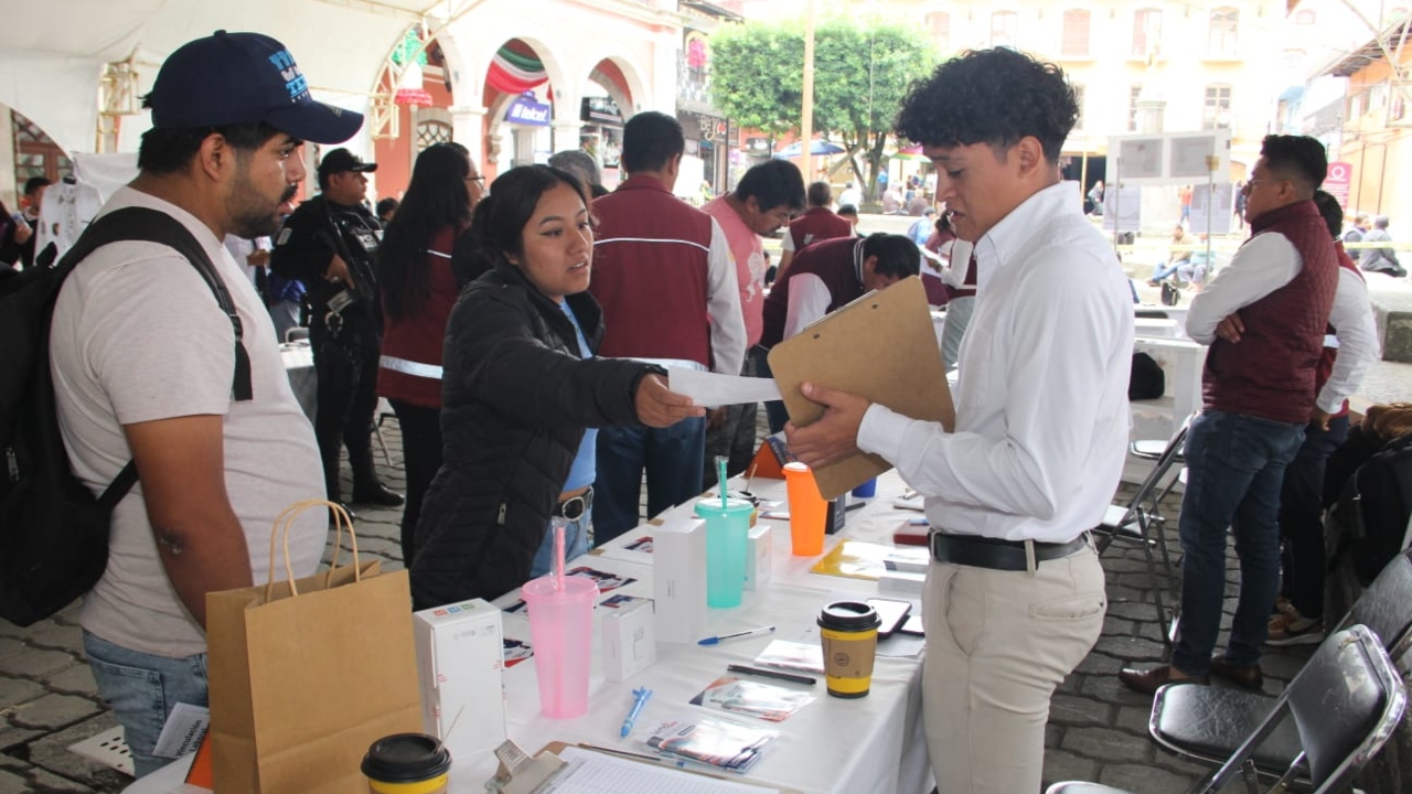 Ofertan 600 vacantes en la Sierra Norte