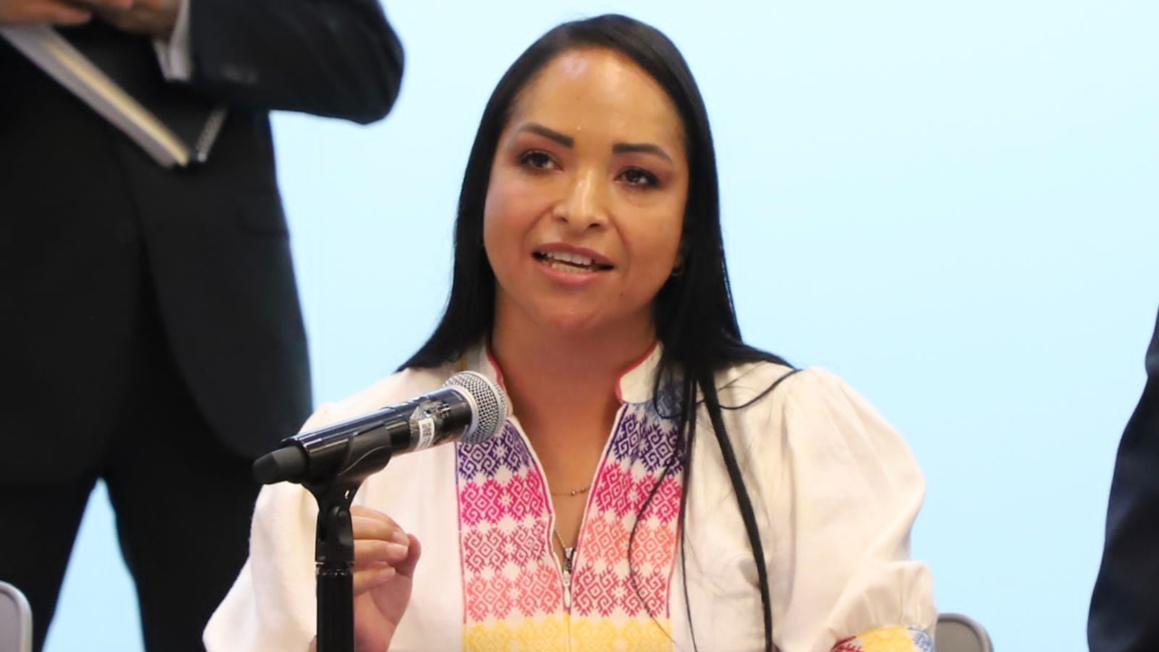 Avala Liz Sánchez reforma a pueblos originarios