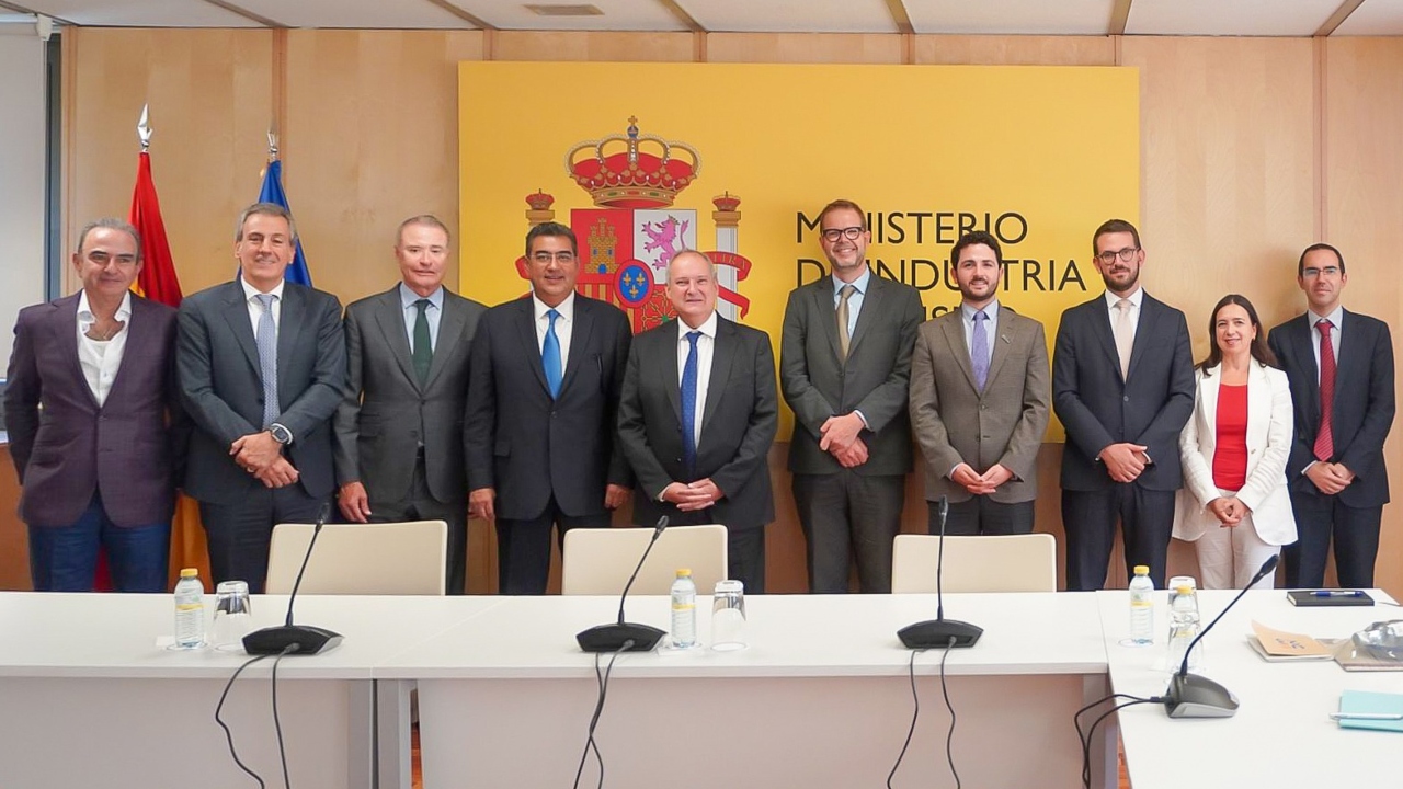 Fortalecerán Puebla y España industria y turismo