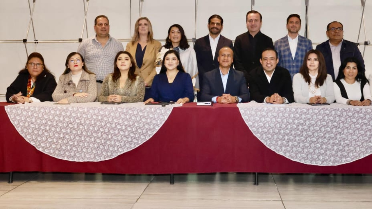 Diputados poblanos respaldan a Sheinbaum por reforma al poder judicial