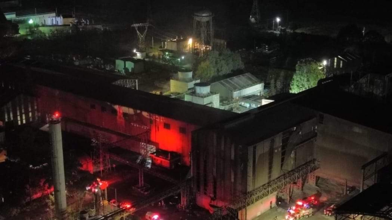 Explota caldera en fábrica de aceros en Tlaxcala; hay 12 muertos