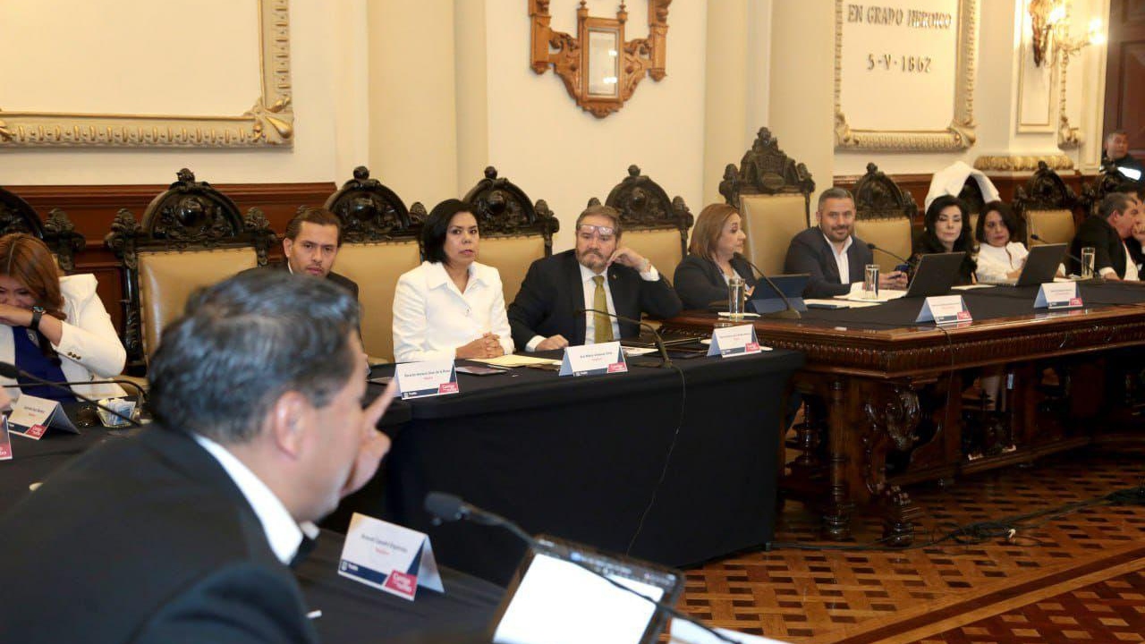 Cabildo de Puebla aprueba estados financieros pese a deuda de 680 mdp
