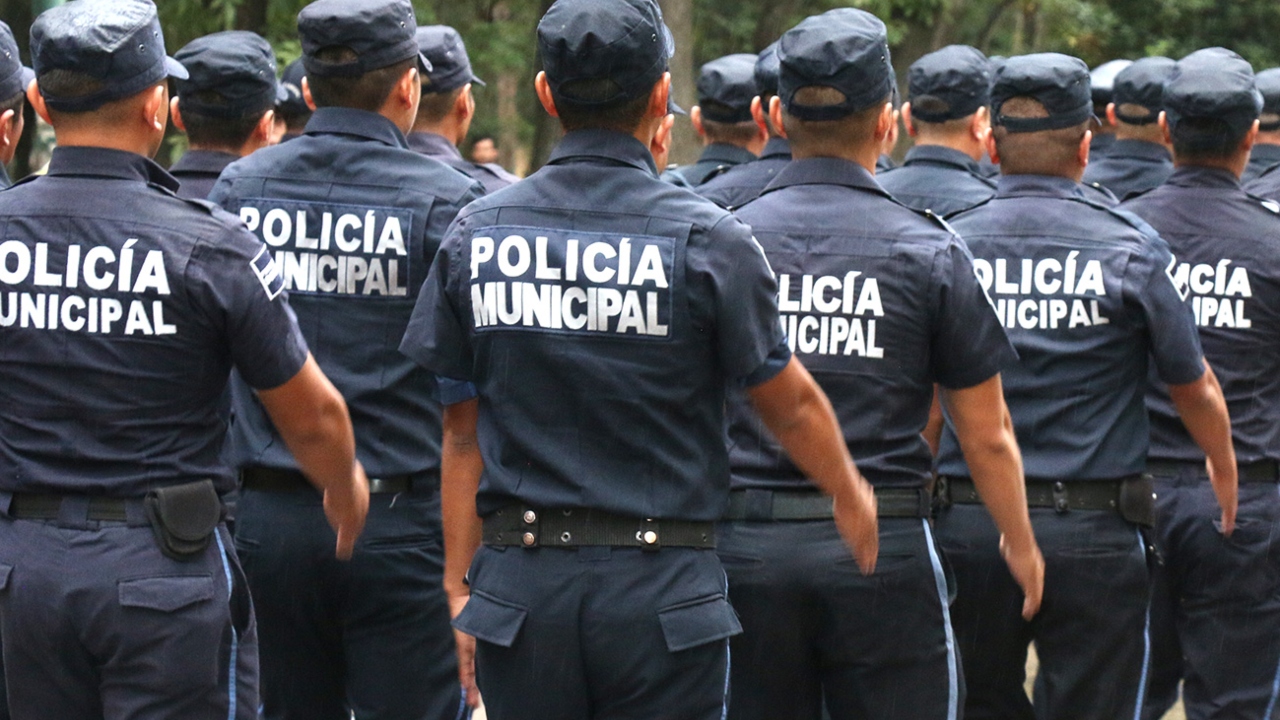 Reconocen a 100 policías de Puebla por su heroísmo