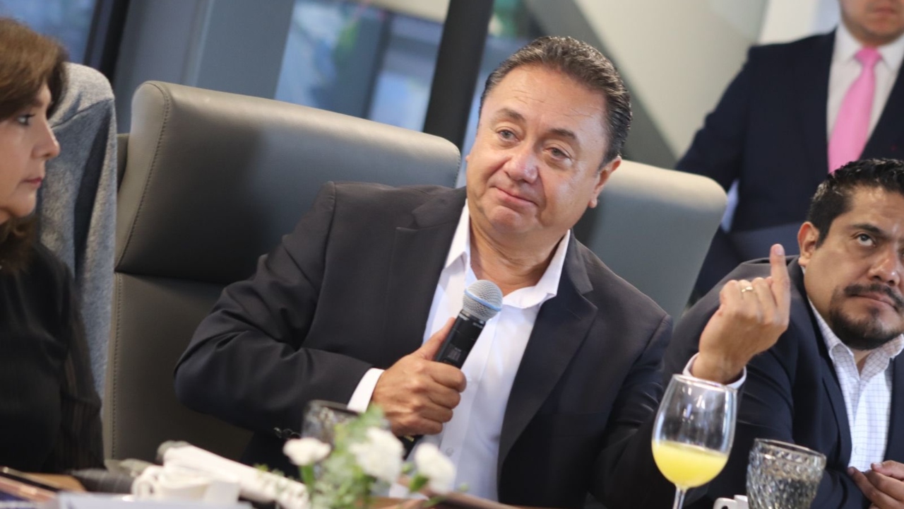 Se destapa Felipe Velázquez para dirigir al PAN