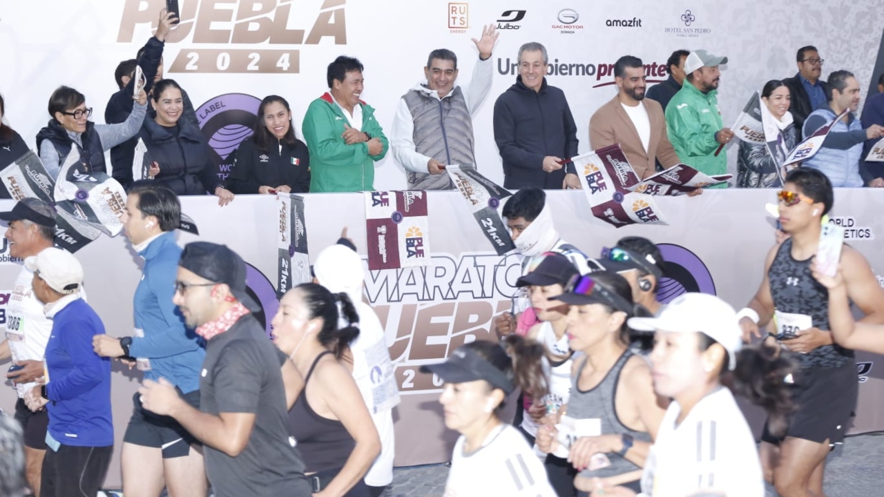 Kenianos ganan \"Maratón de Puebla 2024\"