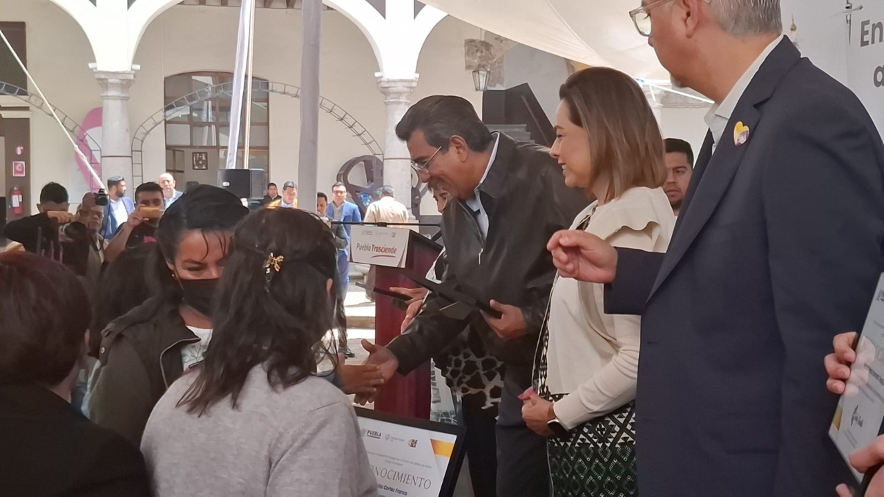 Dejar ideologías, Salomón a funcionarios