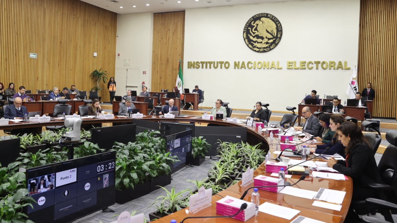 Aprueba INE recursos para partidos en 2025